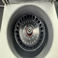 Eppendorf 5424 Centrifuge image 1